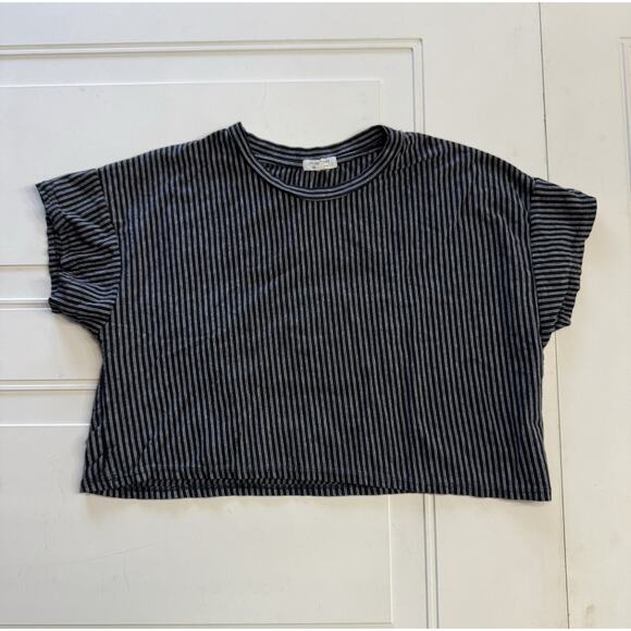 Heart & Hips Black Striped Short Sleeve Crop Top Women's Size Large - Picture 1 of 5